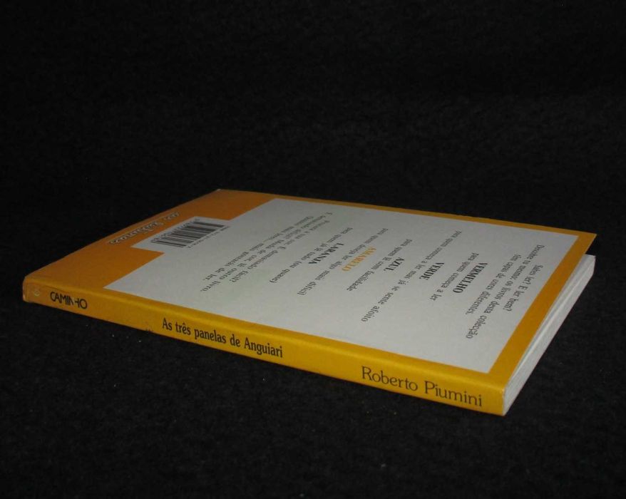 Livro As Três Panelas de Anguiari Roberto Piumini