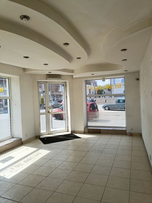 Atrakcyjny lokal do wynajęcia w centrum