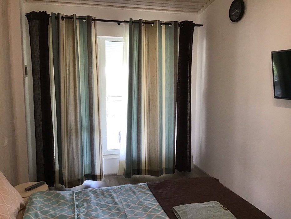 Здається дача(цілком) Кароліно-Бугаз, 650м від моря. Автономна сонячна електростанція. 5000грн.
