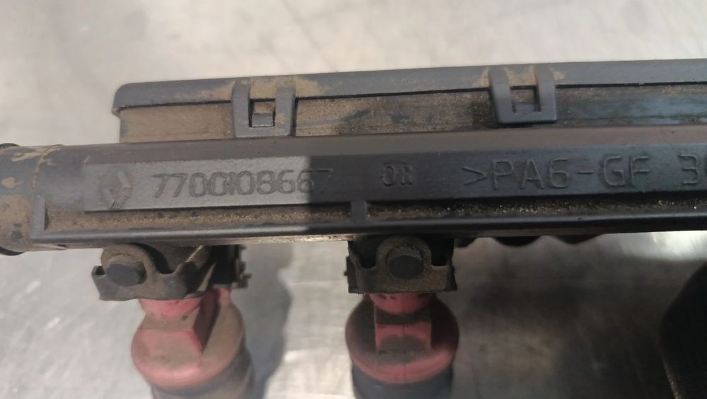 Rampa de injeção RENAULT Clio II (BB0/1/2_, CB0/1/2_)