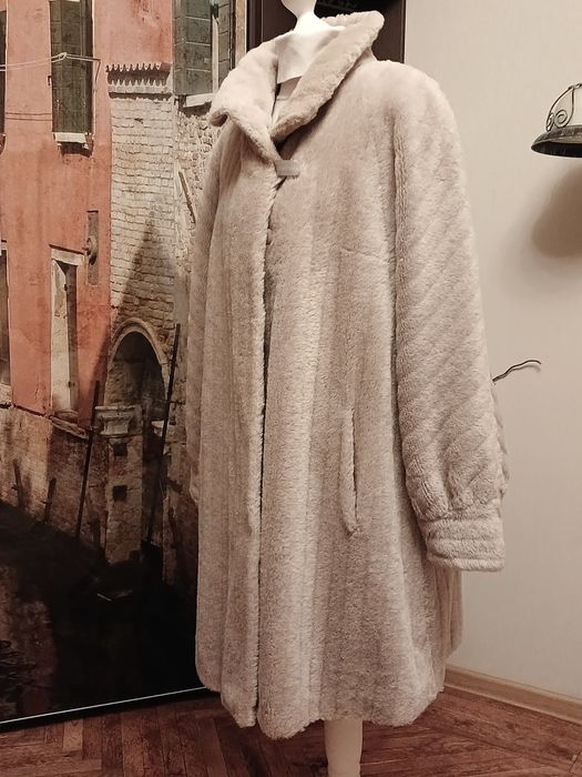 Шуба натуральна лама альпака хутряне вовняне пальто напівшубок