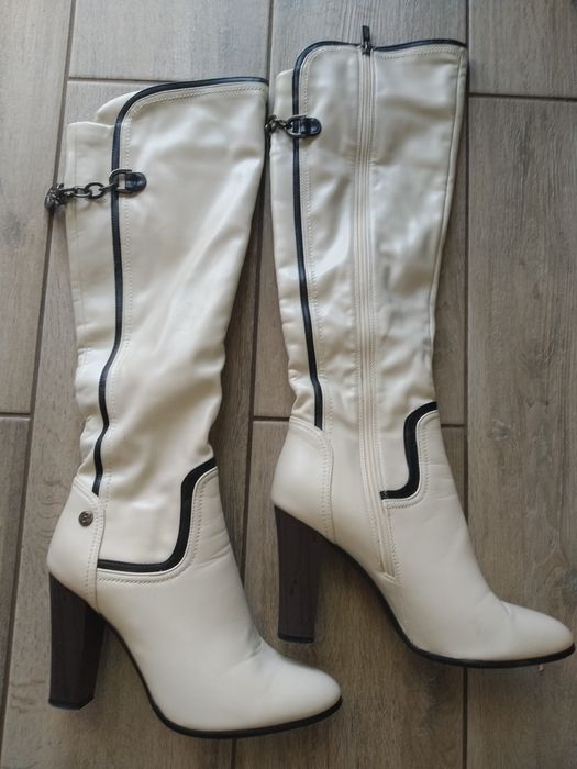 Чоботи демісезонні