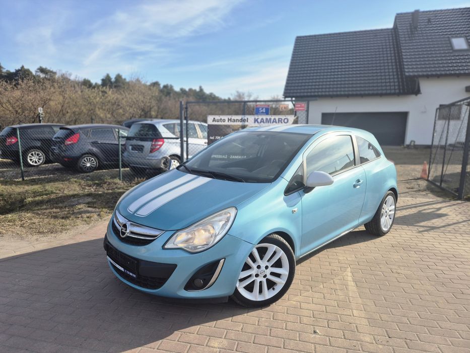 * OPEL CORSA D * LIFT * 1.4 Benzyna * Klimatyzacja * Alu 17 *