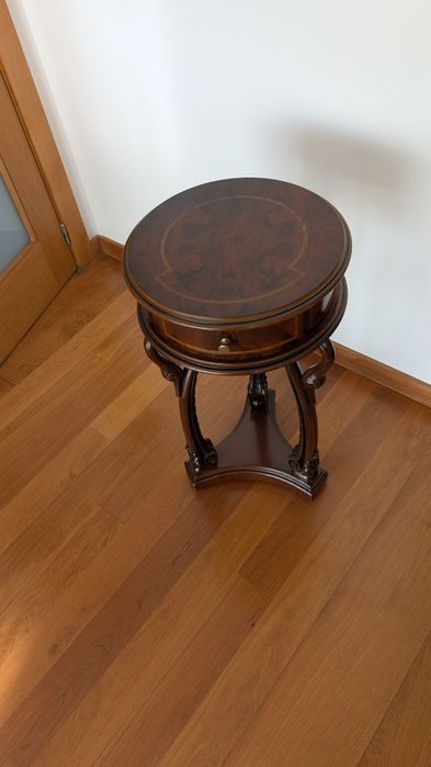 Mesa de apoio/decoração (38cmx70cm)