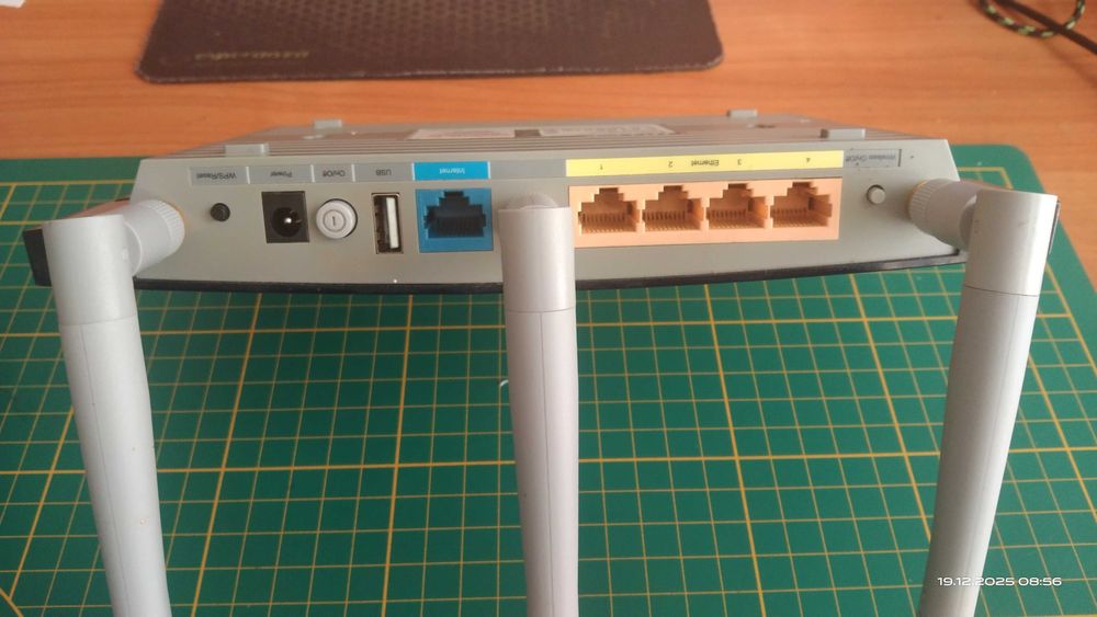 Router Wifi 2.4Ghz TP-LINK TL-WR1043ND 450Mbps