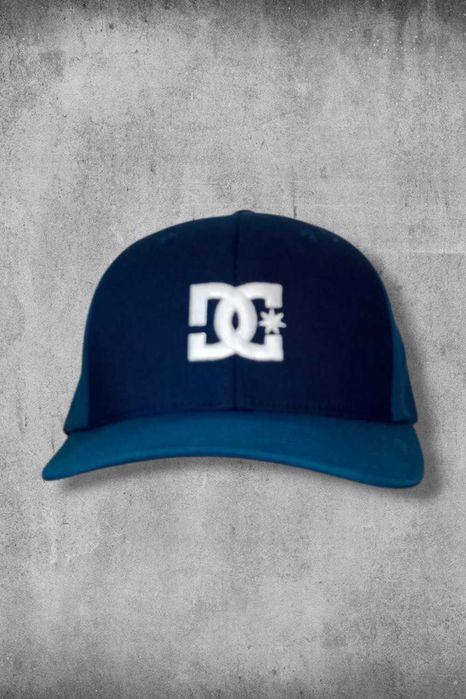 Męska czapeczka z daszkiem fullcap DC r. L-XL