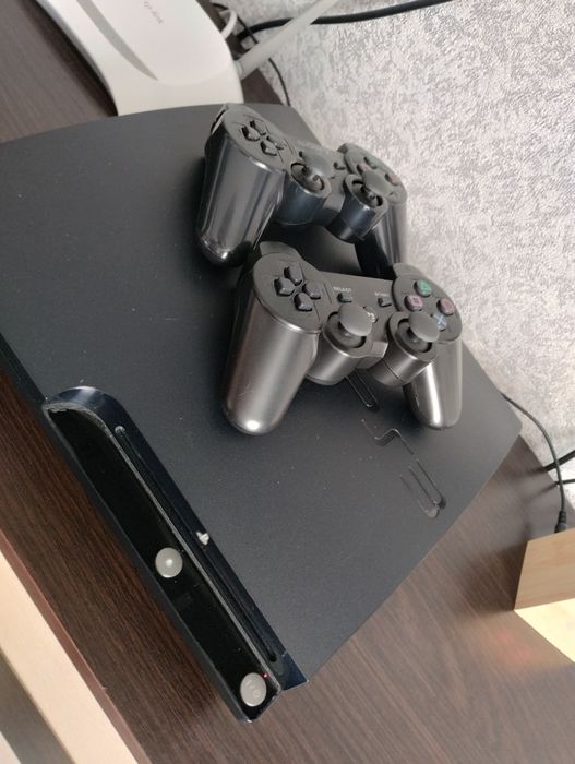 Продам Sony PlayStation  3 slim 250 GB 11 Игор на консоли.4200 грн