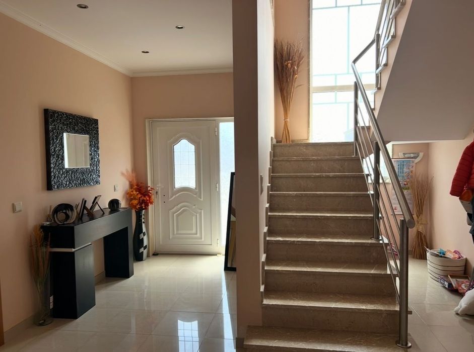 Moradia T4 para venda