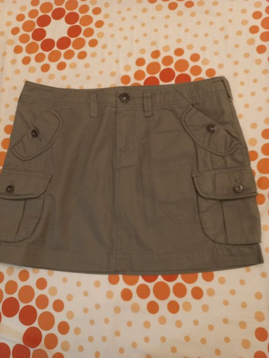 Mini saia caqui nova com bolsos