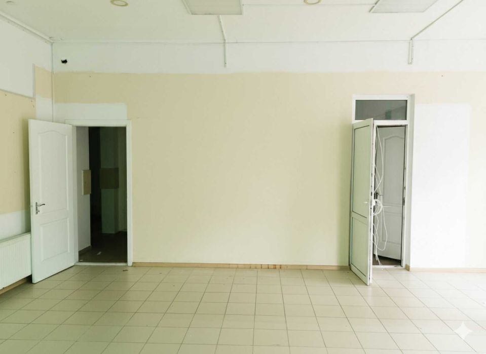 Аренда помещения с интенсивным пешеходным и автомобильным трафиком 59м