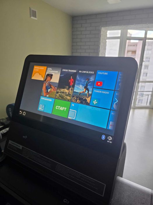 Продам професійний орбітрек для дому бренд Technogym Италия