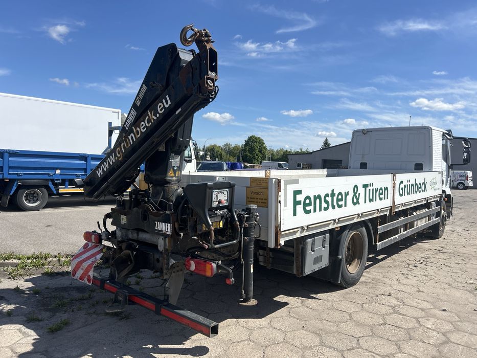 Dzwig HDS Hiab 077  z zabudową radio