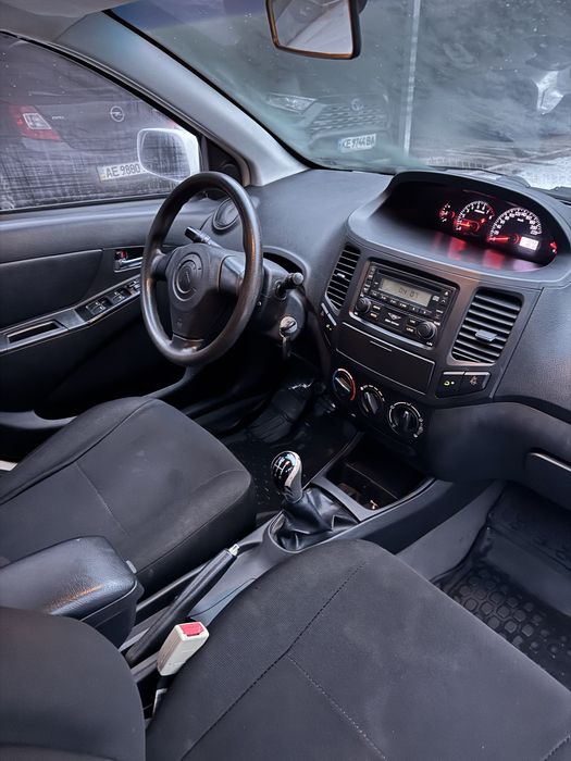 Авто Geely MK 2012 року