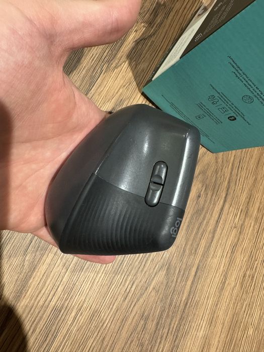 Rato Logitech Lift ergonomico