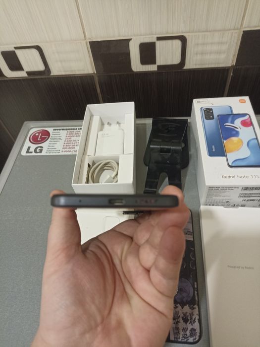 ИДЕАЛ Xiaomi redmi note 11S, памяти 6+6-128гиг.