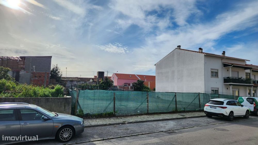 Terreno, ideal p/ construção a 5 min. do centro da cidade da M.Grande — Marinha Grande, Leiria