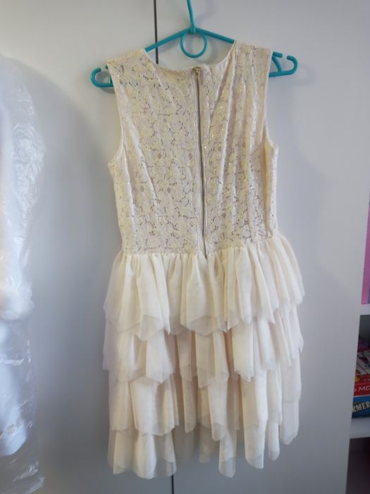 Śliczna sukienka na przebranie po komunii  H&M tiul cekiny
