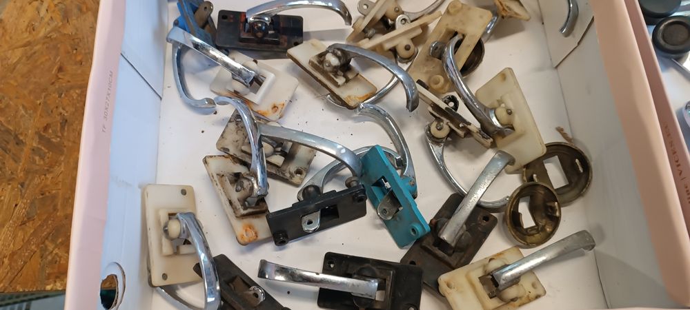 Fiat 126p 125p polonez klamki wewnętrzne chromowane używane stara prod