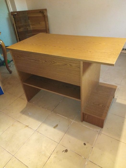 Biurko do gabinetu/pokoju