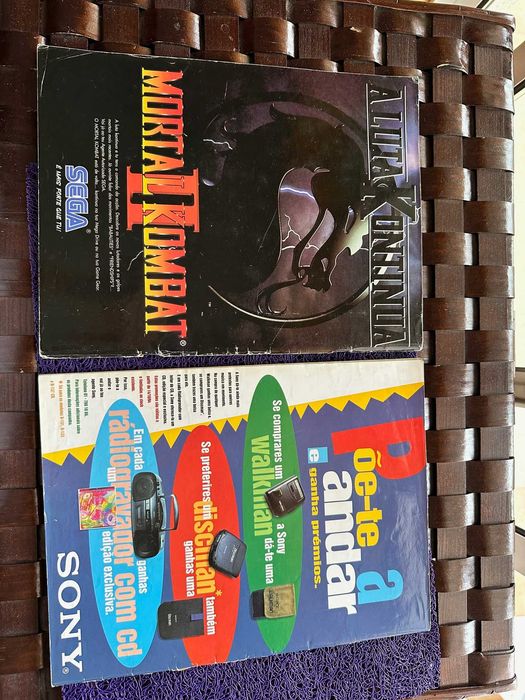 Revistas Videojogos Mega Force e Playstation