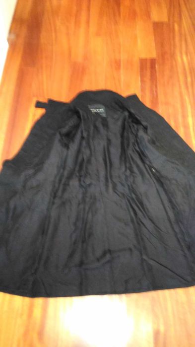 Casaco preto para senhora em fazenda, Novo,