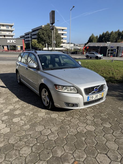 Volvo v50 aceito retoma com volta