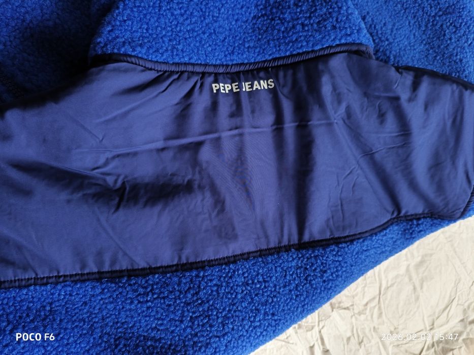 Casaco XL  Red Bull Racing X Pepe Jeans 
3.8
3.8 de 5 estrelas
(4)
S