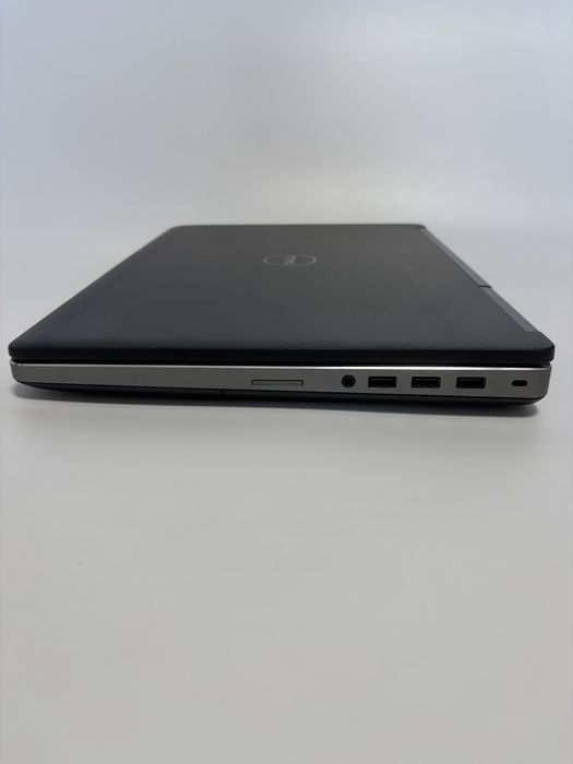 Ігровий Dell Precision 7520
