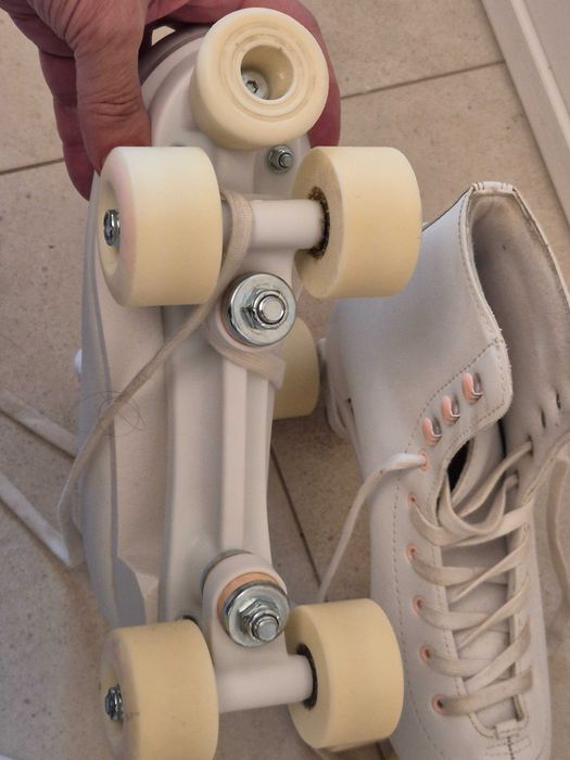 patins de jovem como novos