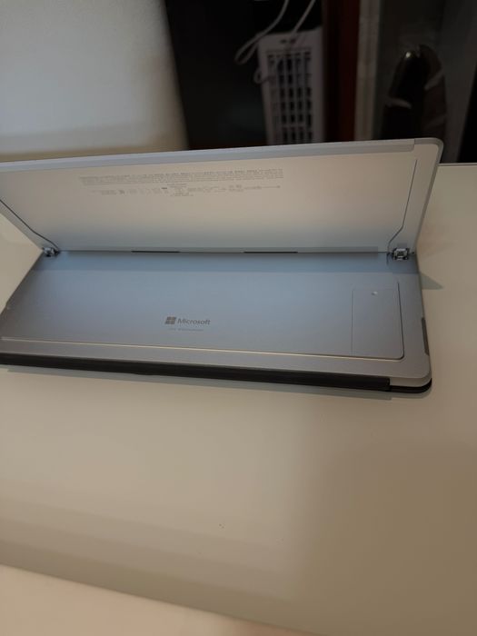 Microsoft Surface Pro 11 – 16GB / 512GB – Como Novo!