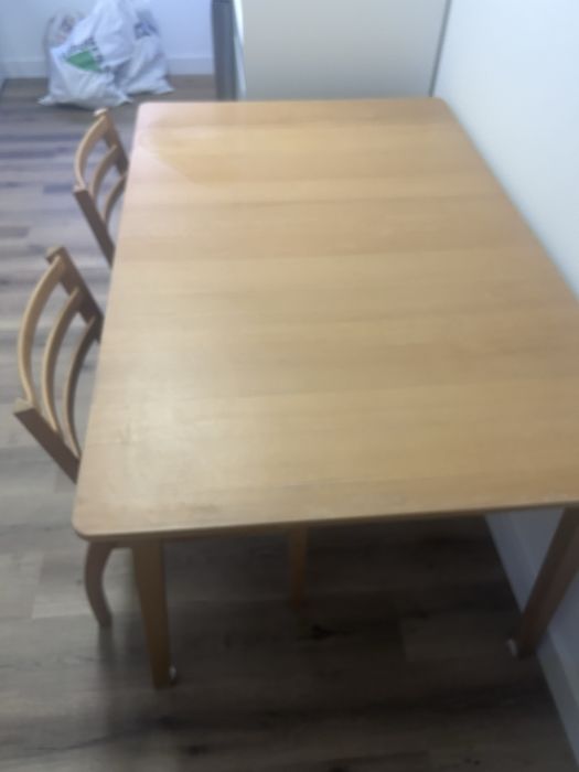 Mesa madeira extensivel + 4 cadeiras
