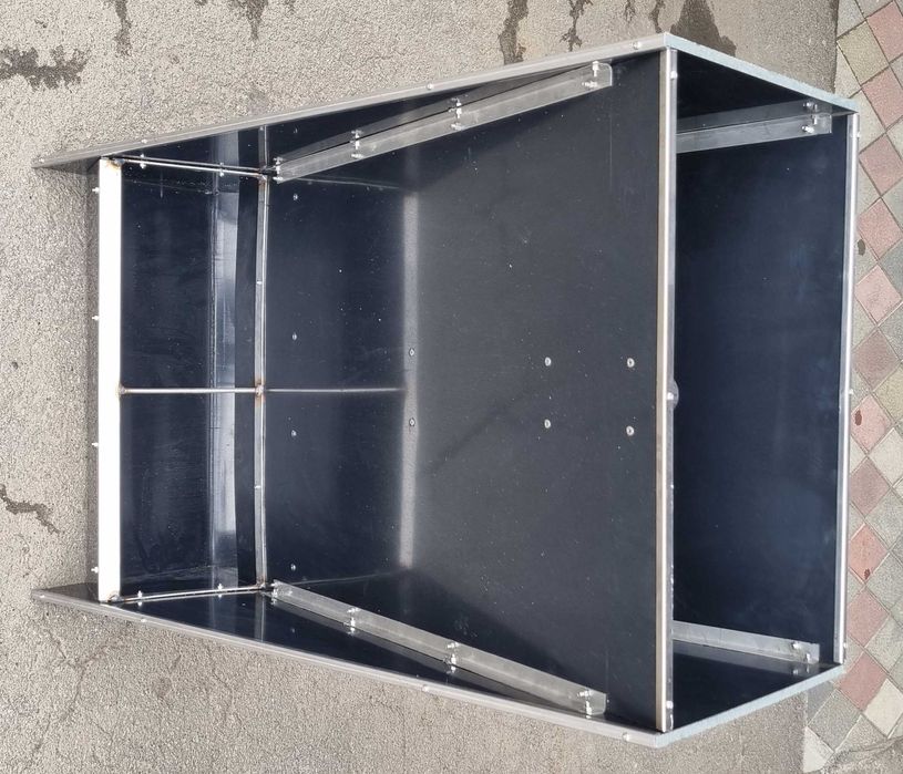 Годівниця для свиней Кормушка