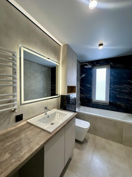 Продаж квартири вул. Білогірська, новобудова, Центр