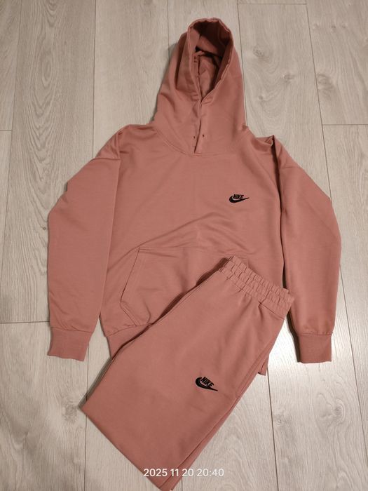 Dres Nike pudrowy róż rozmiar S