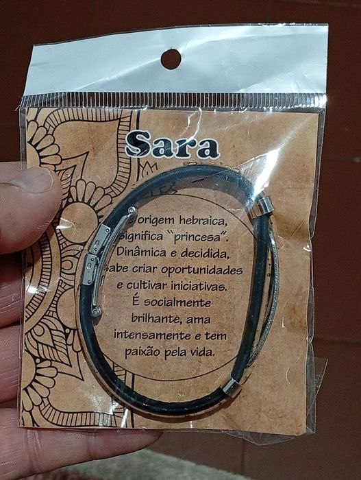 Pulseira com nome Sara toda nova e selada