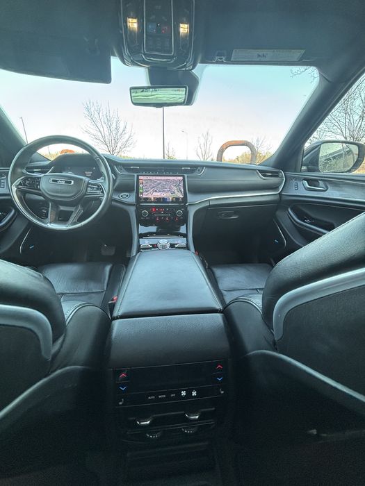 Jeep grand cherokee wl overland