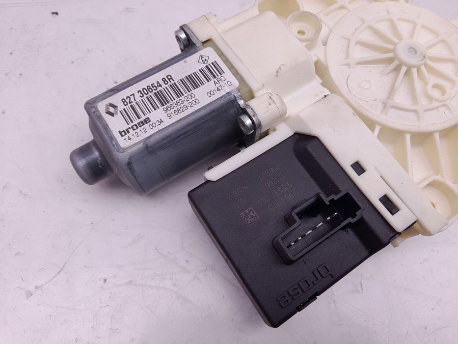 Motor vidro trás direito RENAULT Megane III (BZ0_)