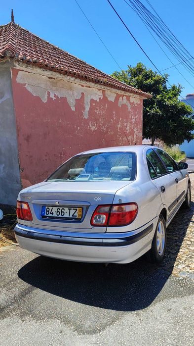 Nissan Almera 1,5 a gasolina