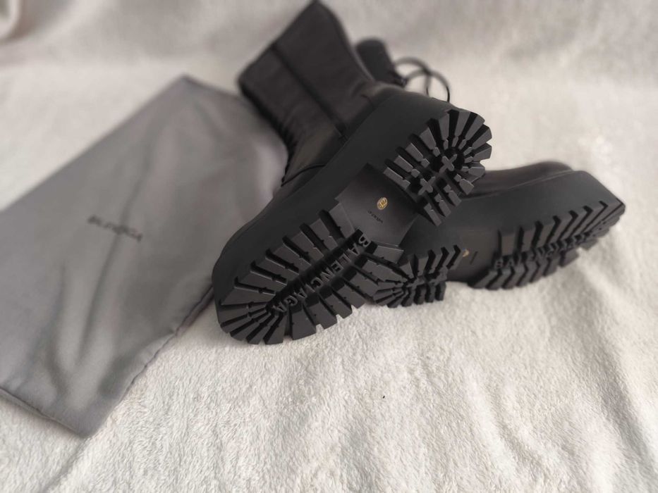 Balenciaga skórzane piękne buty 42.