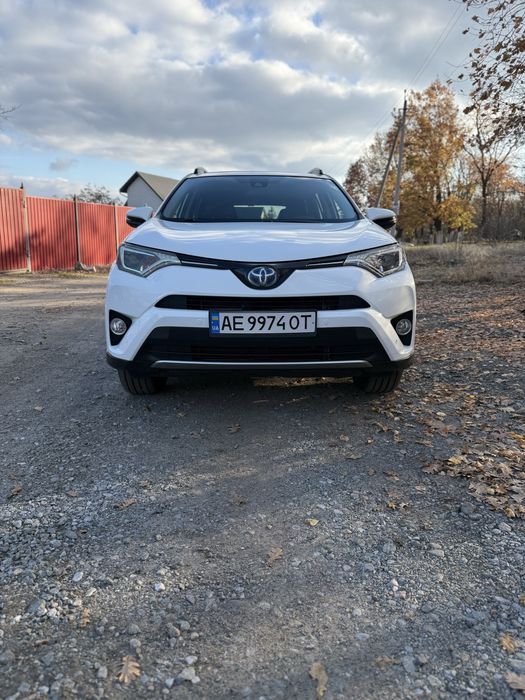 Продам Toyota rav 4 гібрид 2018