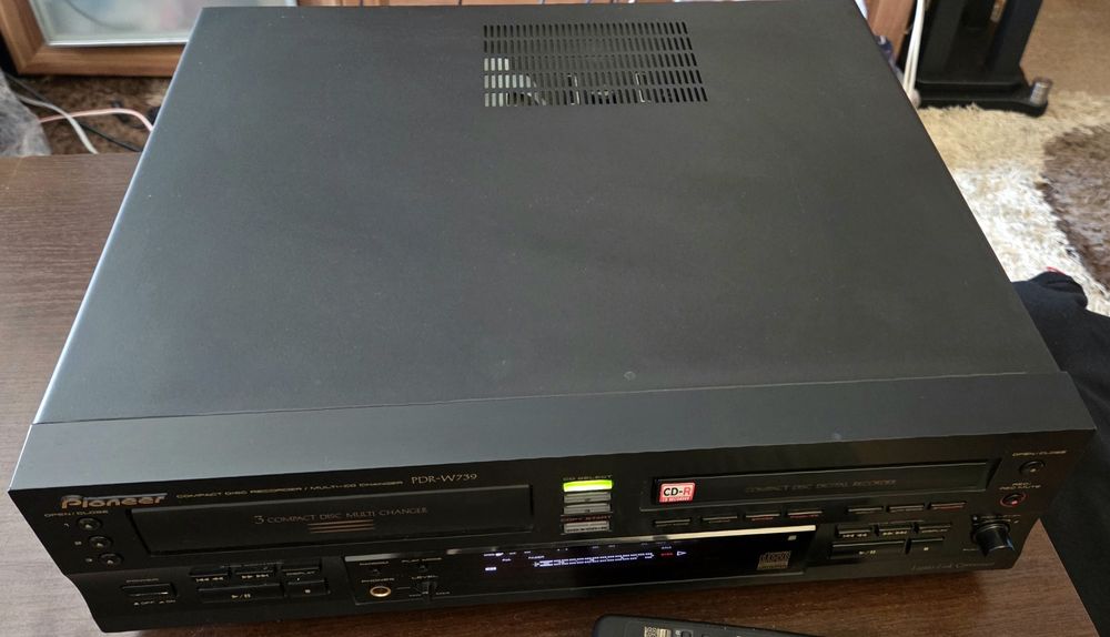 Nagrywarka Pioneer PDR W739 pllot