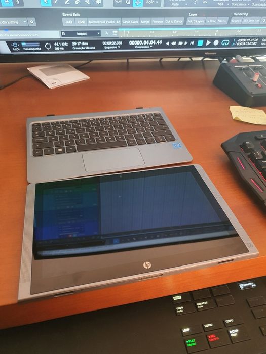 Hp híbrido transforma em tablet