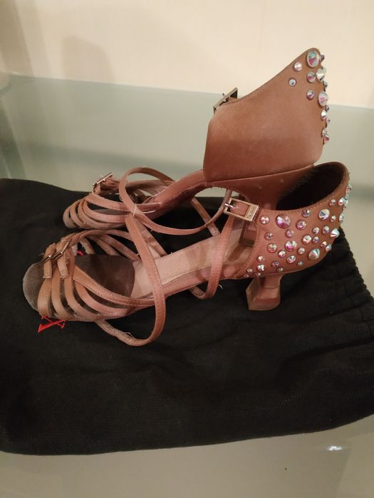 Туфли для латины юниорские.