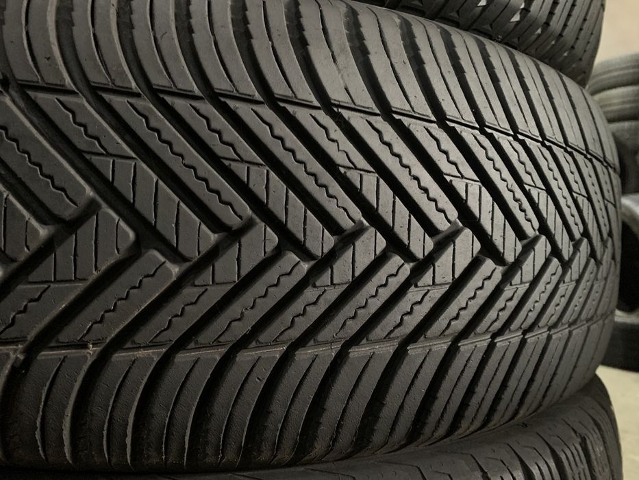 Шини б/у всесезонные 205/55-17 Hankook kinergy 4s