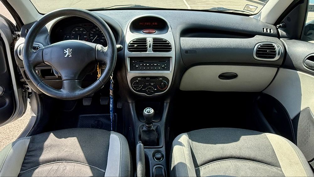 Peugeot 206 Look - impecável Malveira E São Miguel De Alcainça • OLX.pt