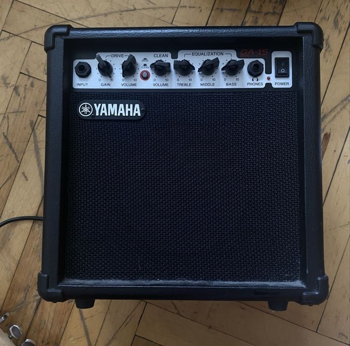 комбопідсилювач Yamaha GA-15