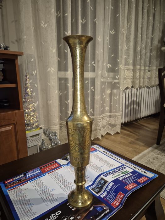 Sprzedam wazon z mosiqdzu.