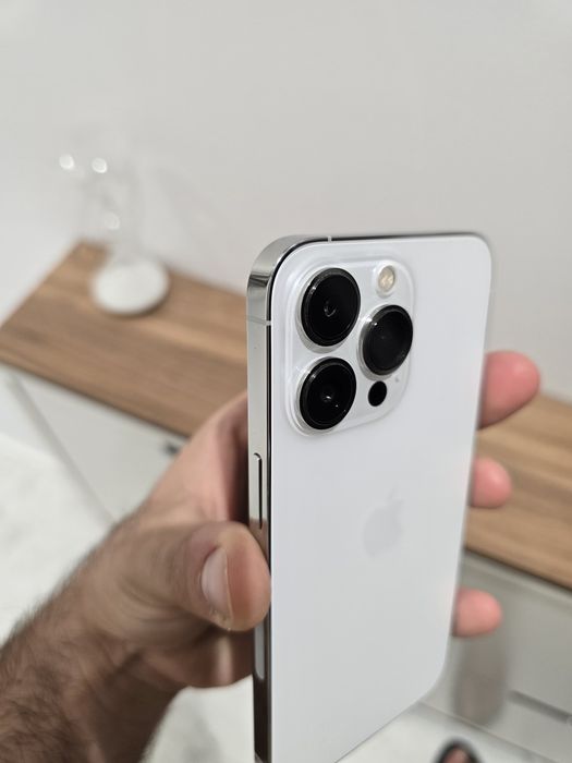 iPhone 13 Pro 128GB — Excelente Estado / 85% bateria