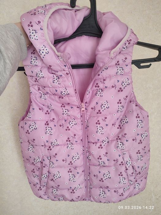 Жилетка, безрукавка