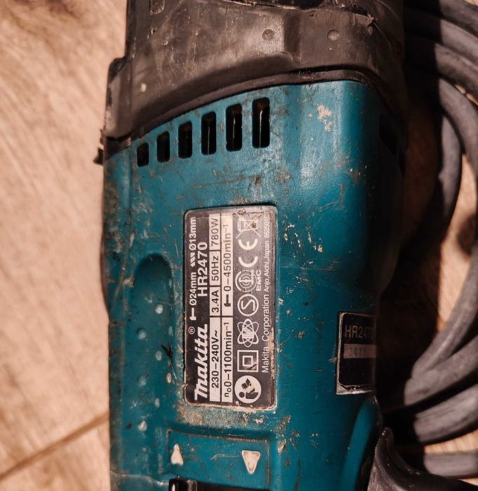 Młotowiertarka Makita HR2470 wiertarka udarowa